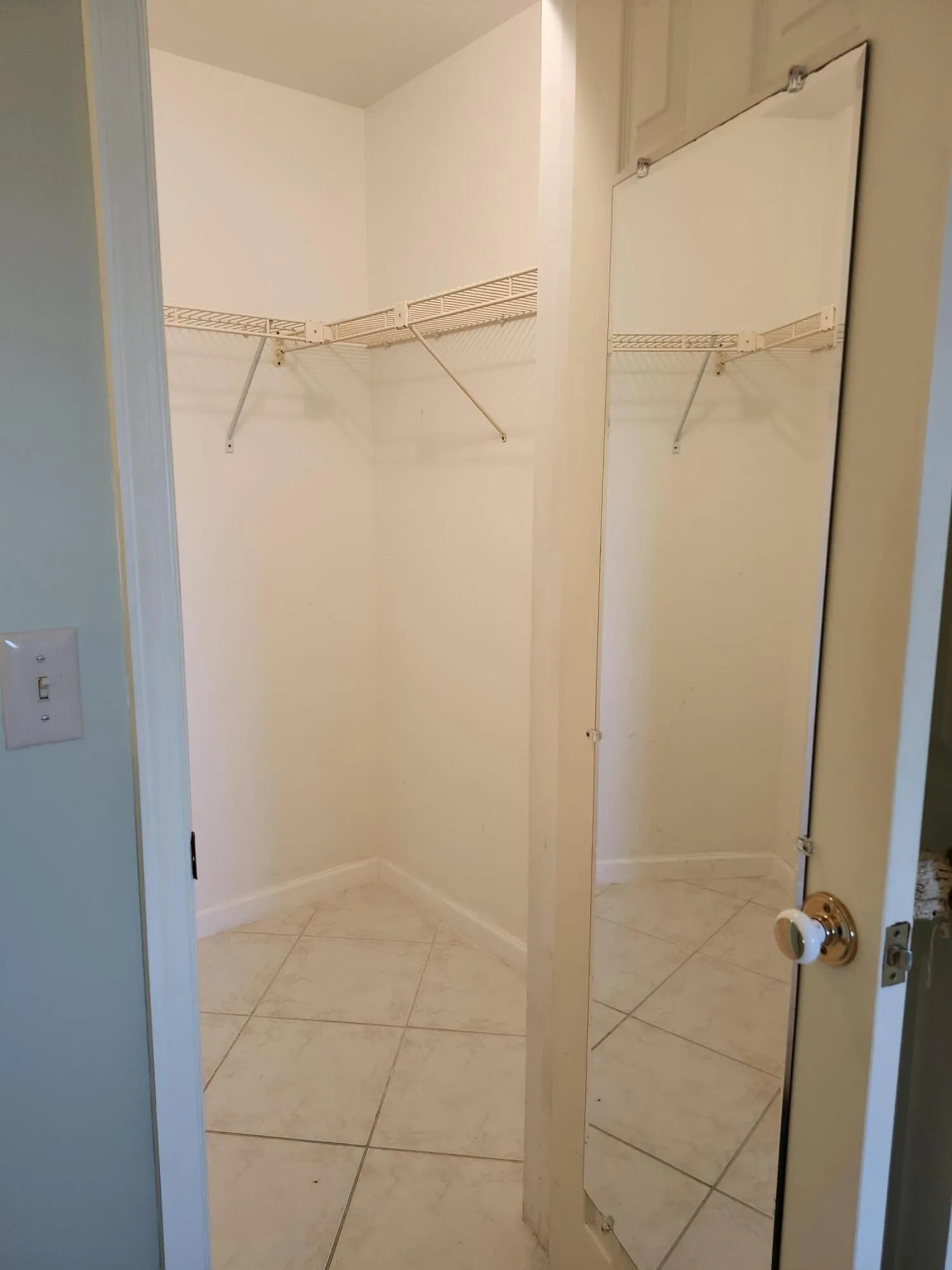 Walk in closet