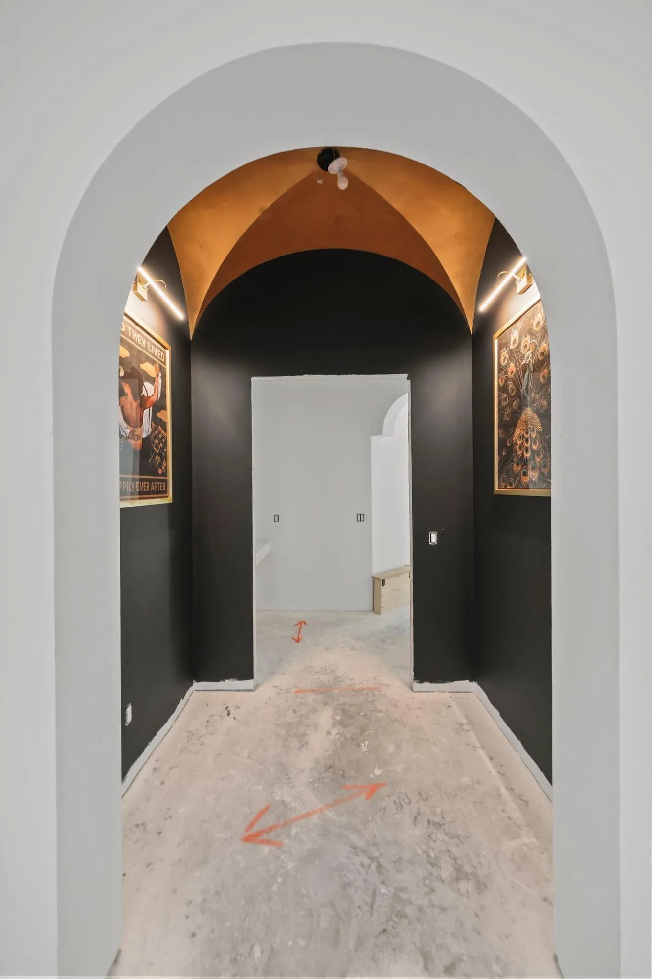 Primary Suite Foyer