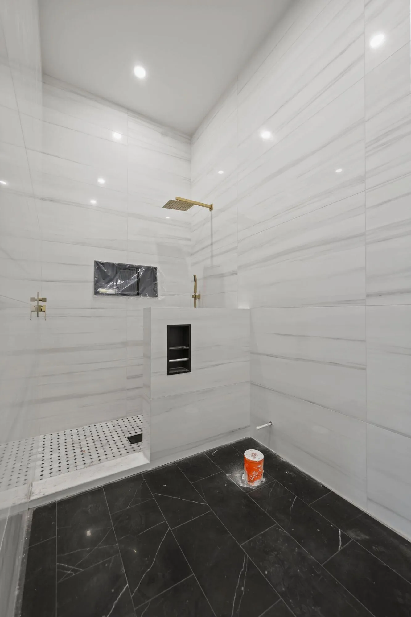 Bed 3 Bath