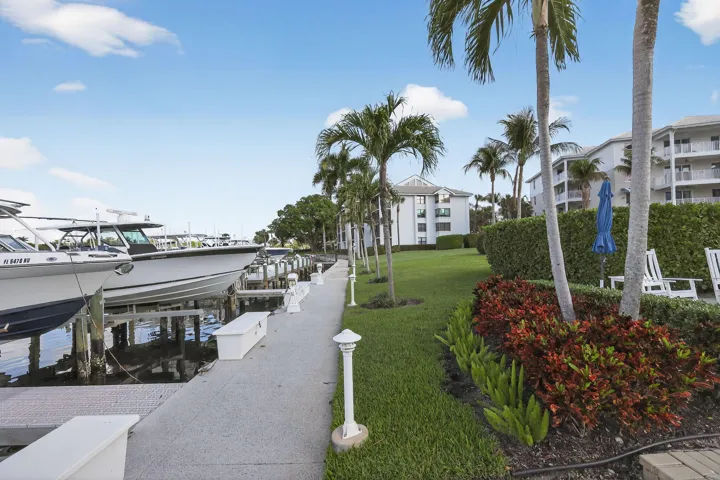 03_915_Bay_Colony_Dr_S_Juno_Beach_FL_334