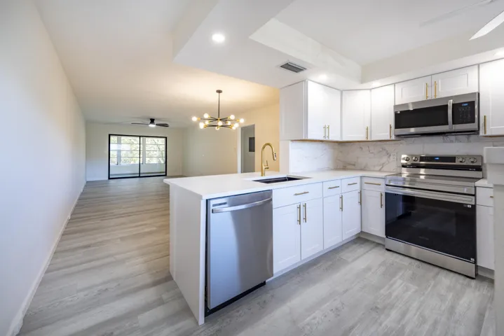 Kitchen/Living Room