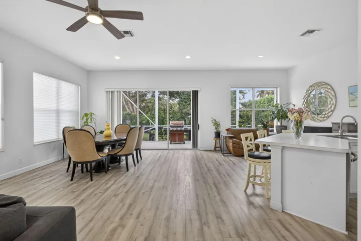Living/Dining Room