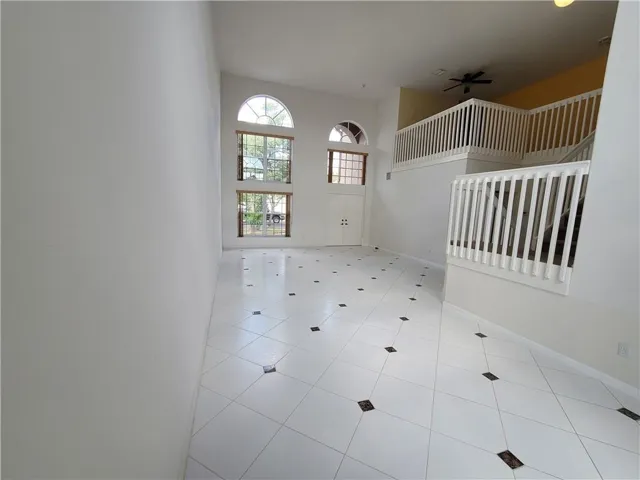 LIVING ROOM /DINING ROOM
