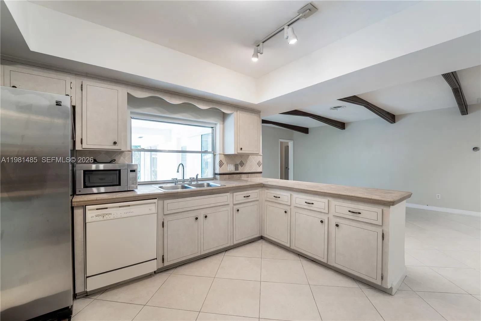 Property photo 82