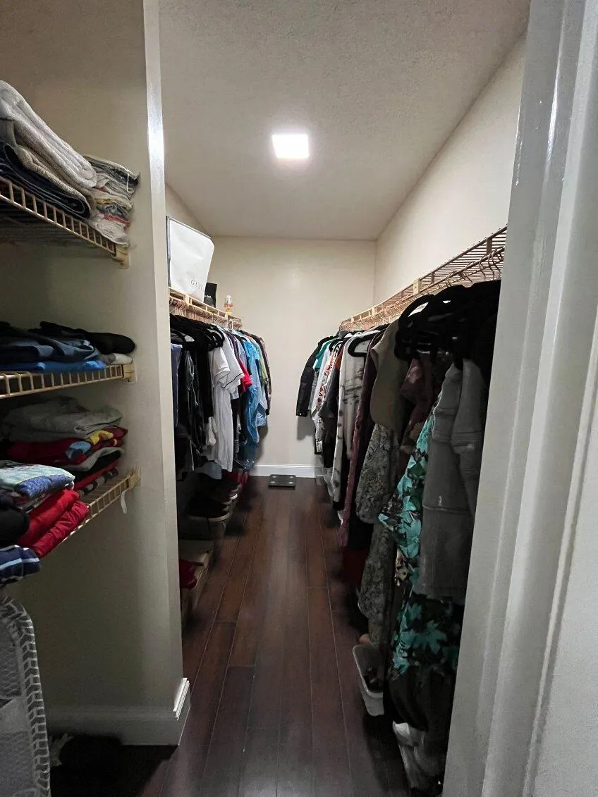 WALTERS-MASTER-CLOSET