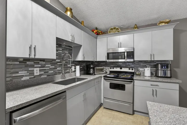 28-web-or-mls-BS1A1246