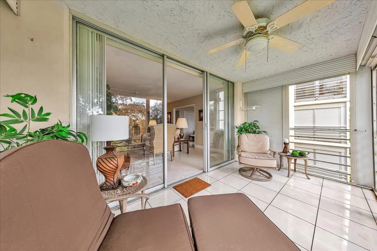 Screened balcony