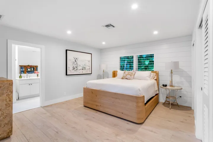 PRIMARY_BEDROOM_2_EB