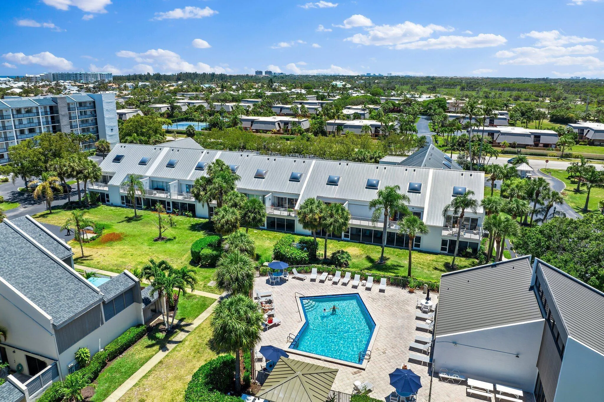 1605 S US Hwy 1 M2 Jupiter FL 33477-4