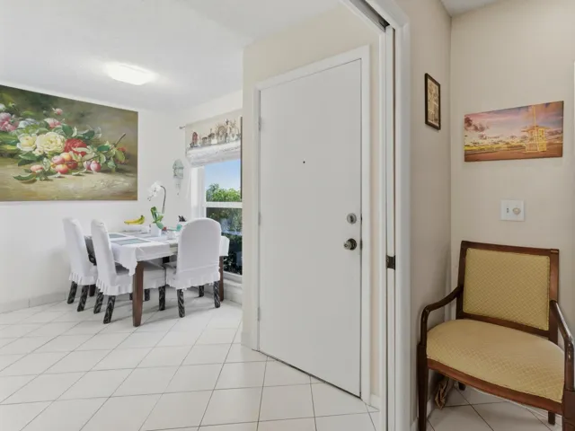 Foyer Breakfast Area