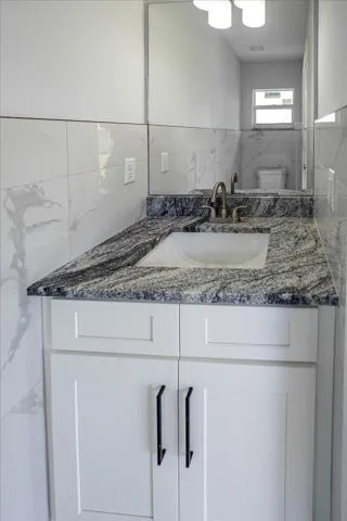 cabana bathroom
