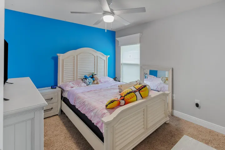 4633 SW Junietta Terrace-11