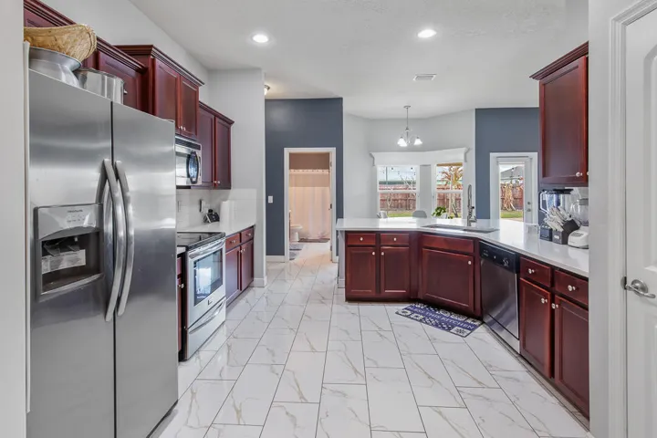 4633 SW Junietta Terrace-16