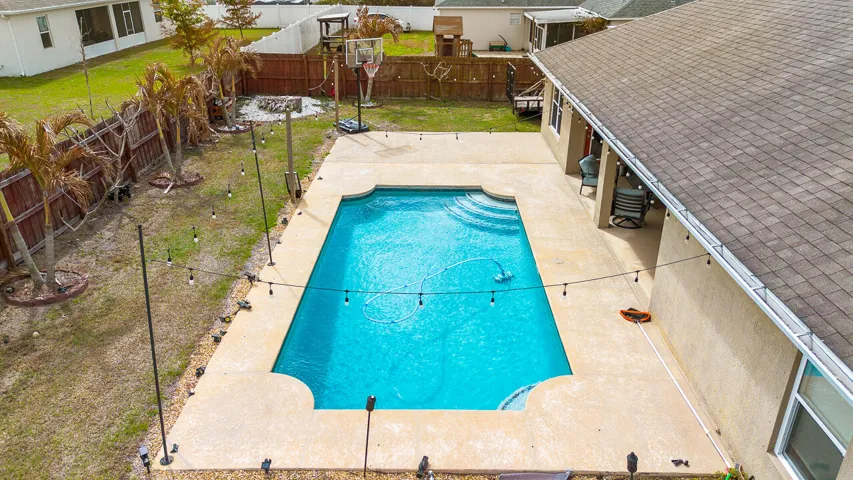 4633 SW Junietta Terrace-7