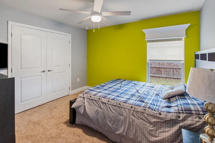 4633 SW Junietta Terrace-14