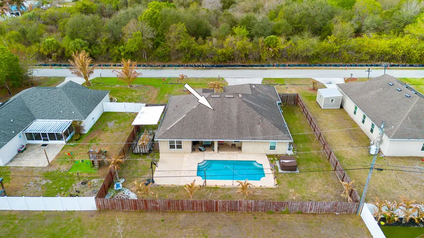4633 SW Junietta Terrace-1