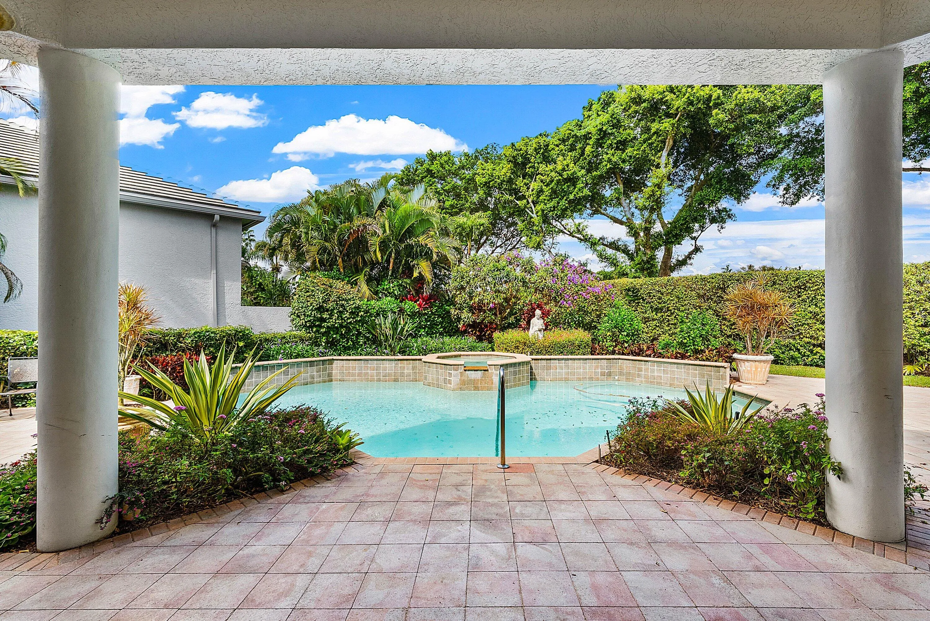 Property photo 33