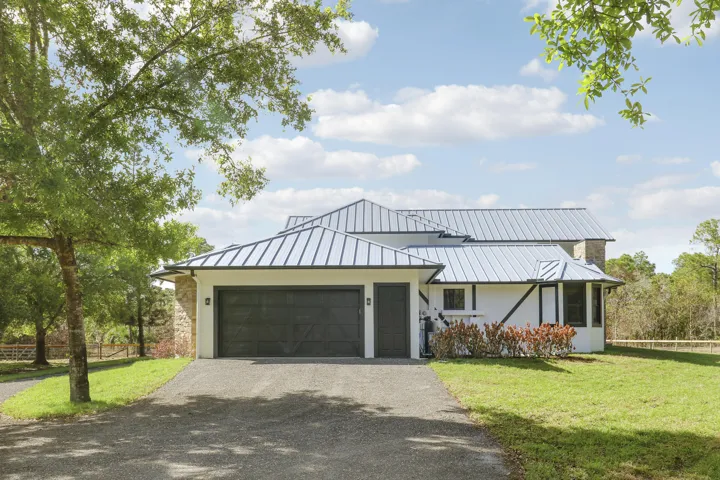 garage side of house