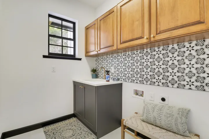 laundry room off of the kitchen