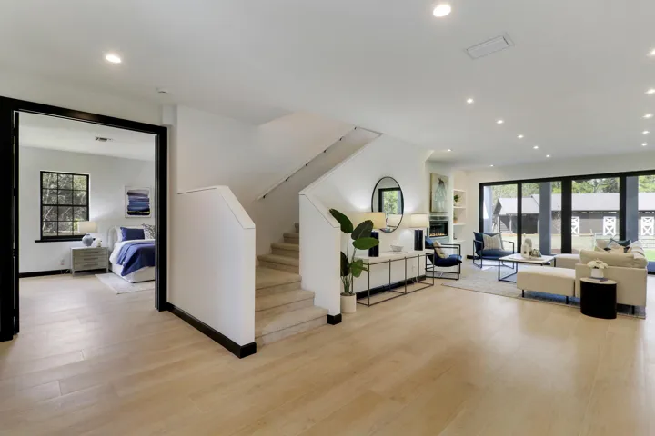living room showing master