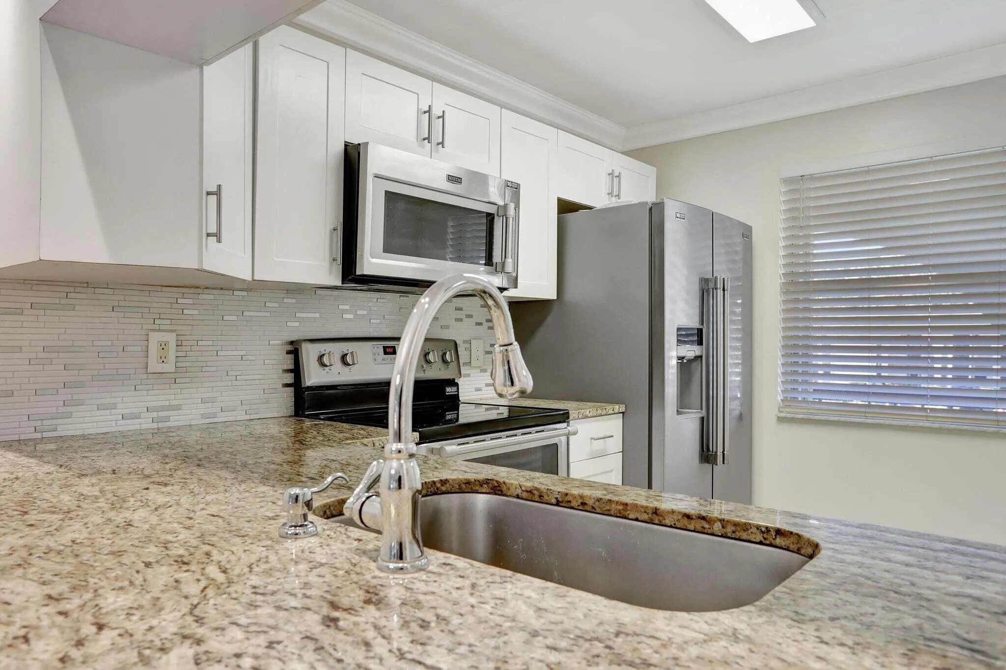 2601nassau4