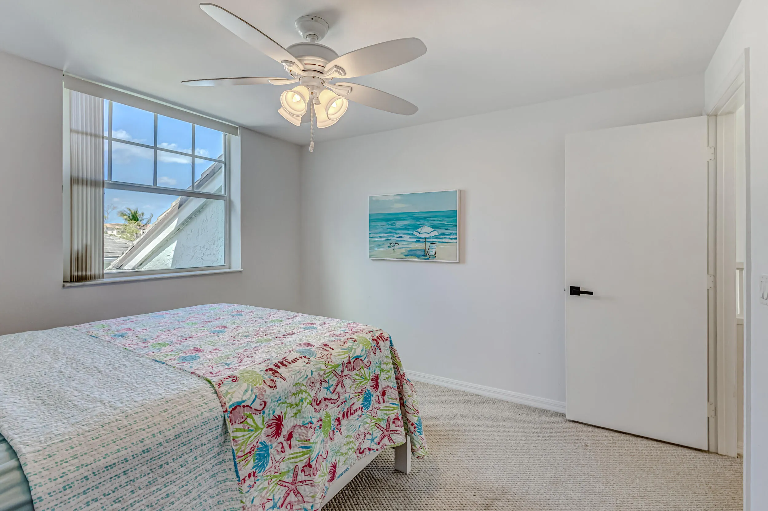 Guest Bedroom (3)
