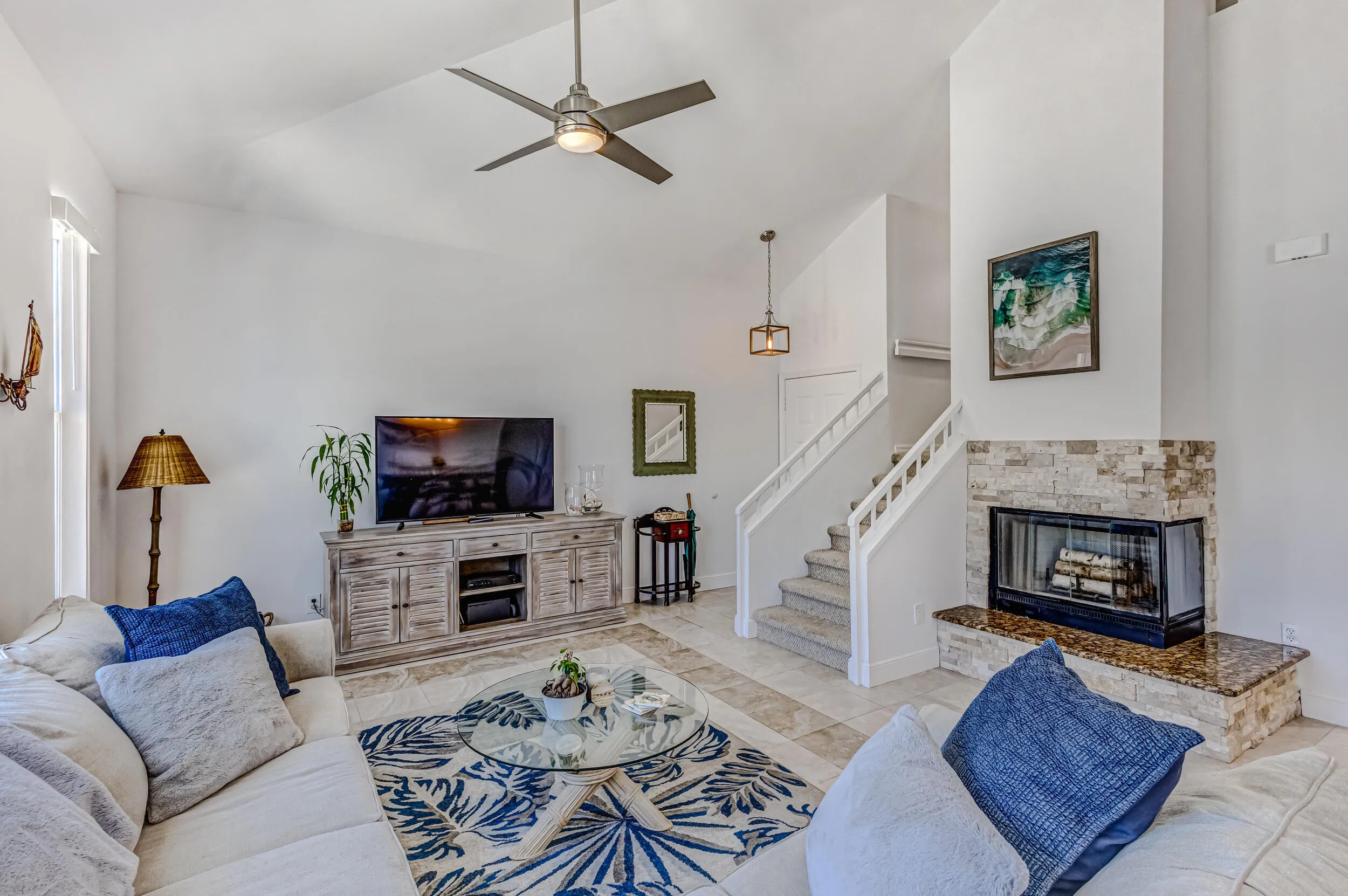 Living Room (6)