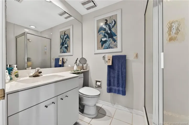 Guest Bedroom Full Bath doubles as Powder Room