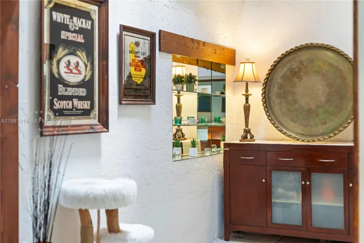 office/hobby/play room