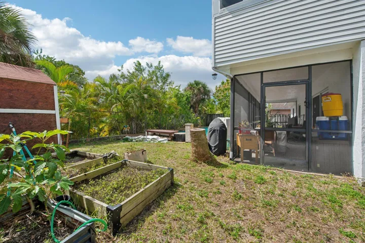 38-web-or-mls-SW 20th St-S0703-036