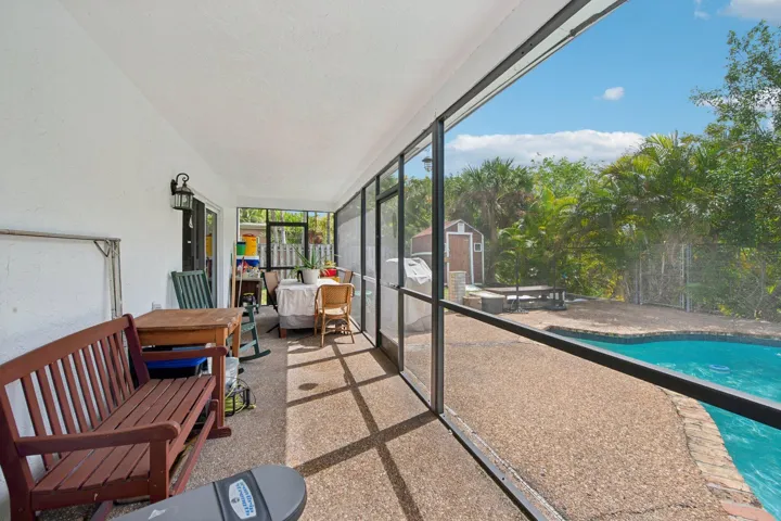 37-web-or-mls-SW 20th St-S0703-035