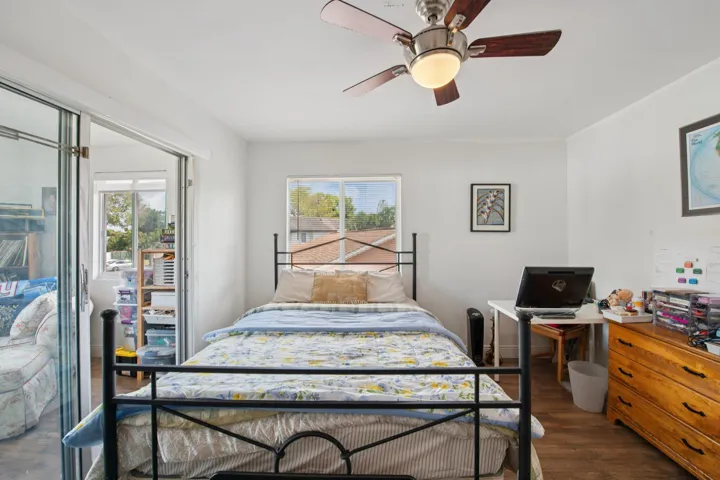 30-web-or-mls-SW 20th St-S0703-028