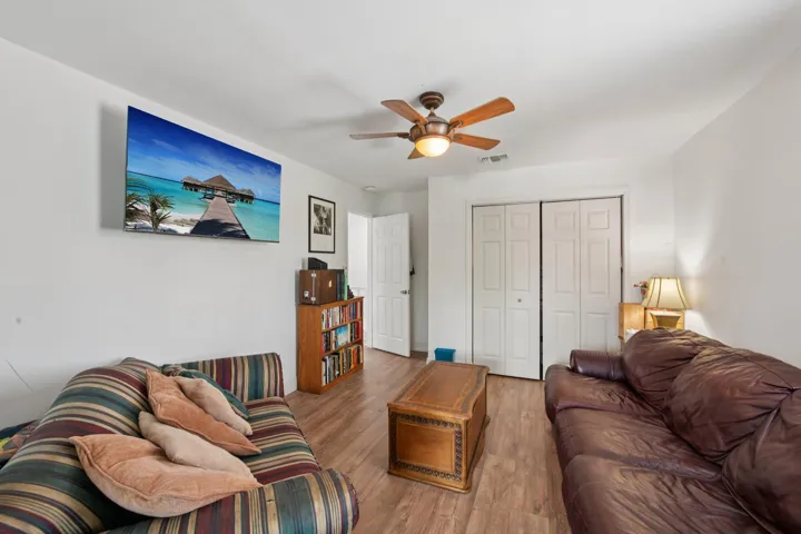 14-web-or-mls-SW 20th St-S0703-012
