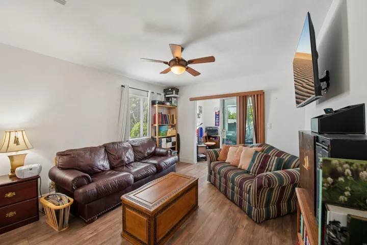 13-web-or-mls-SW 20th St-S0703-011