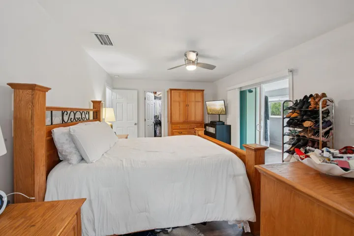 26-web-or-mls-SW 20th St-S0703-024