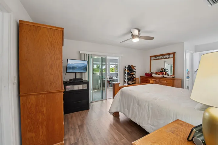 23-web-or-mls-SW 20th St-S0703-021
