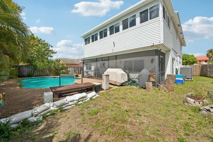 39-web-or-mls-SW 20th St-S0703-037