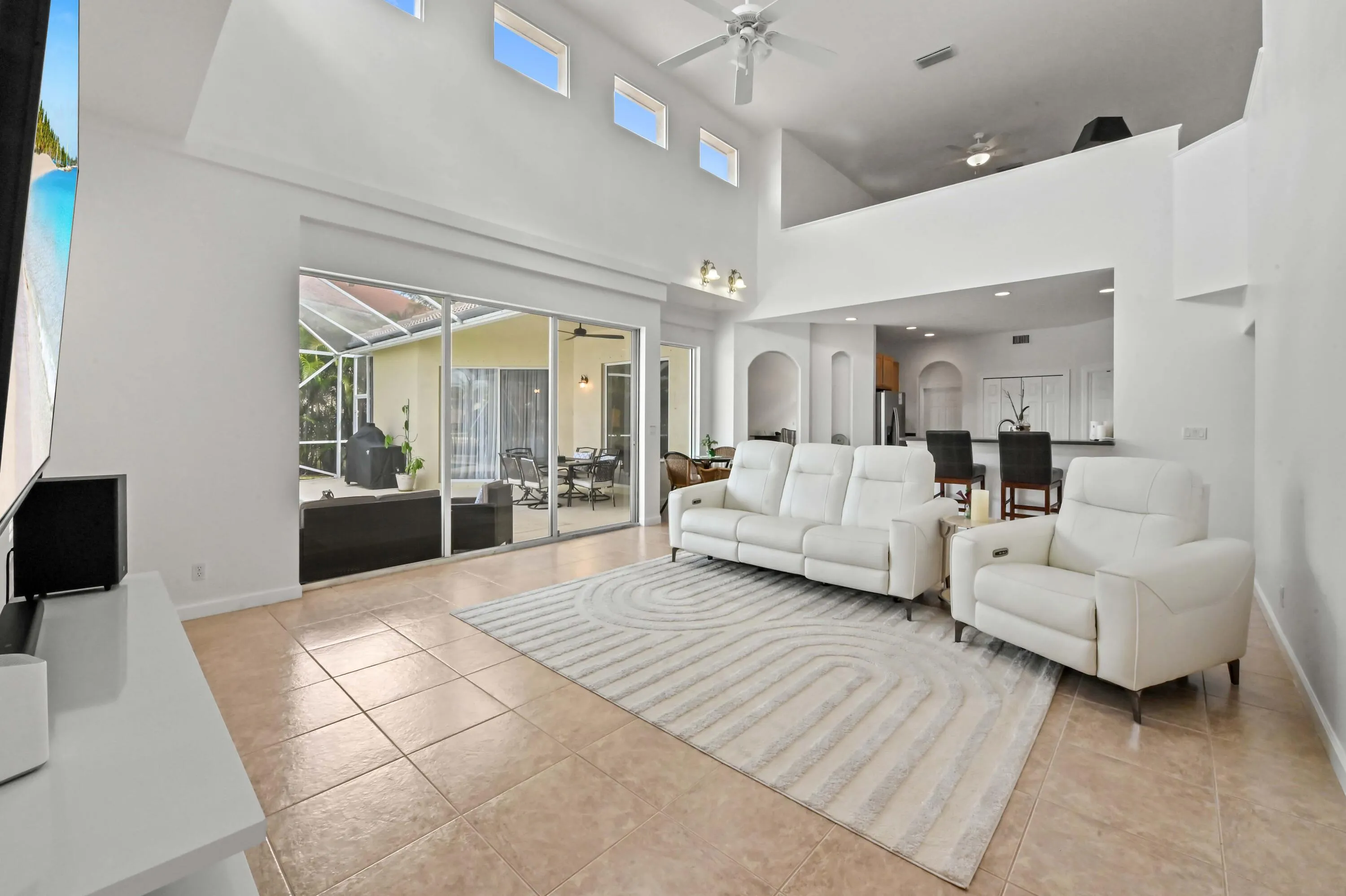 19 Living Room 02