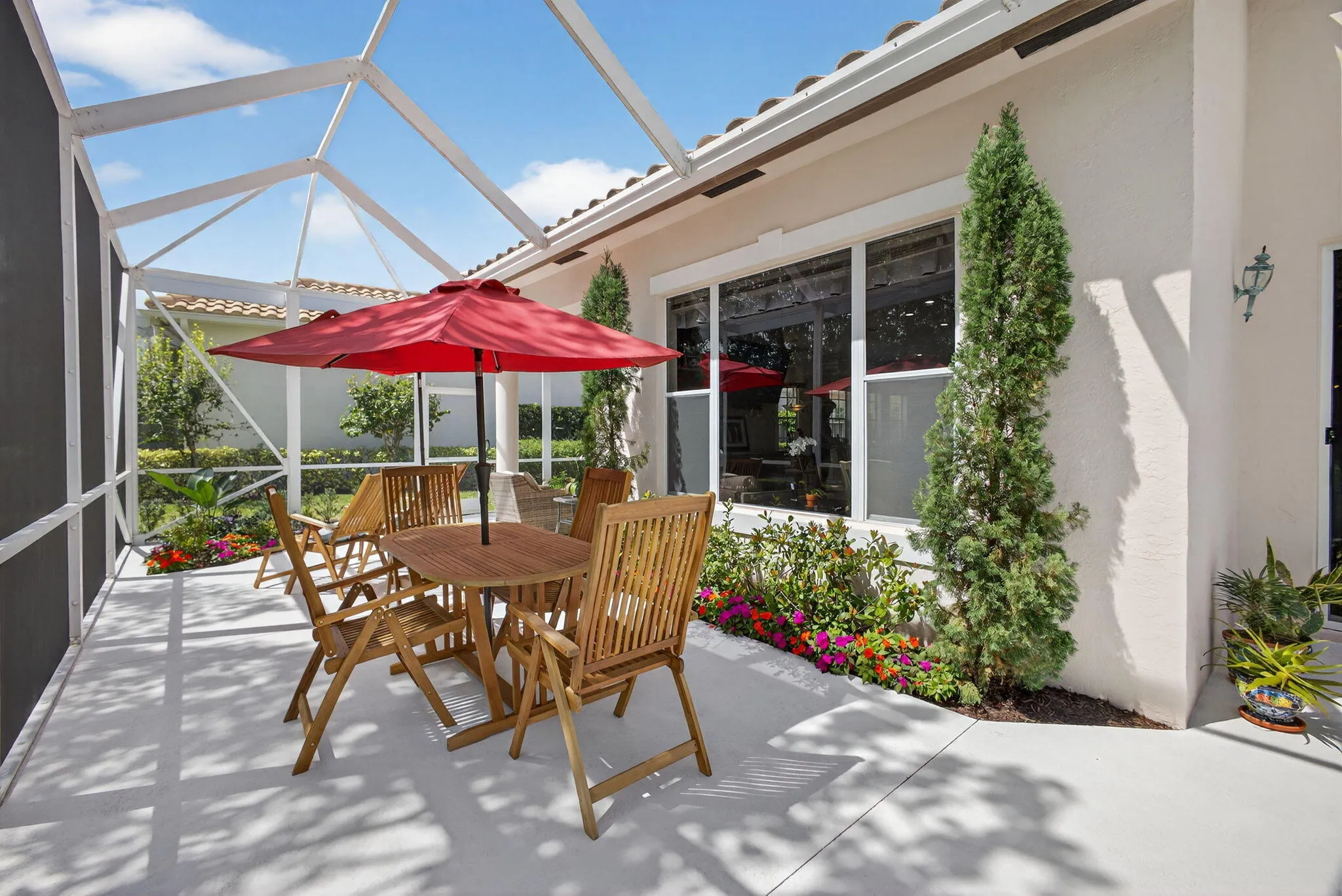 PATIO/VIEW