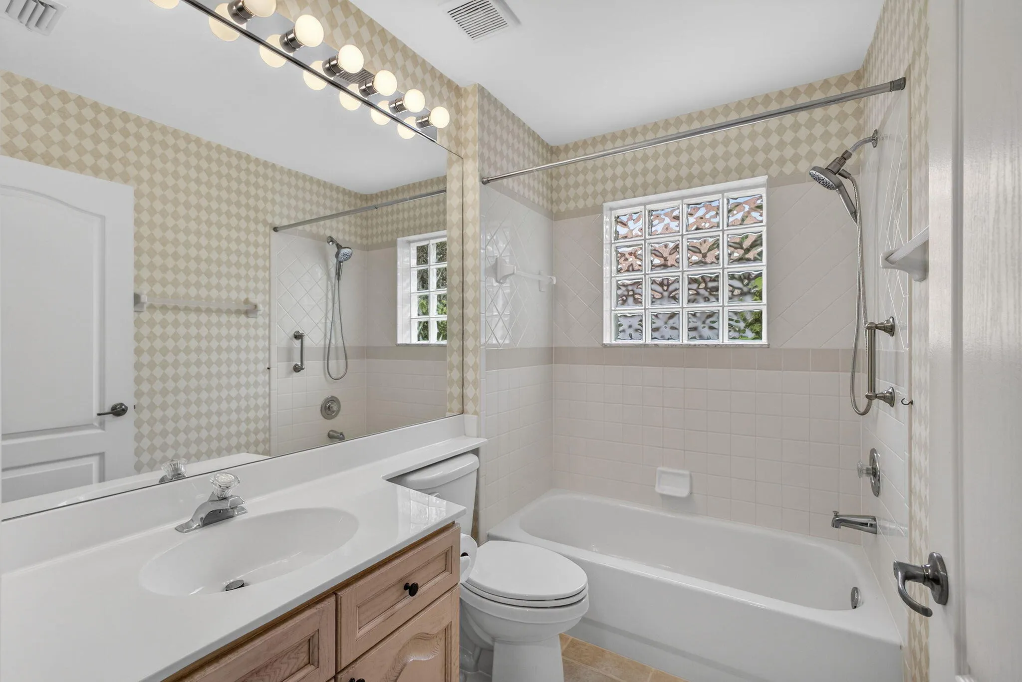 GUEST BATH