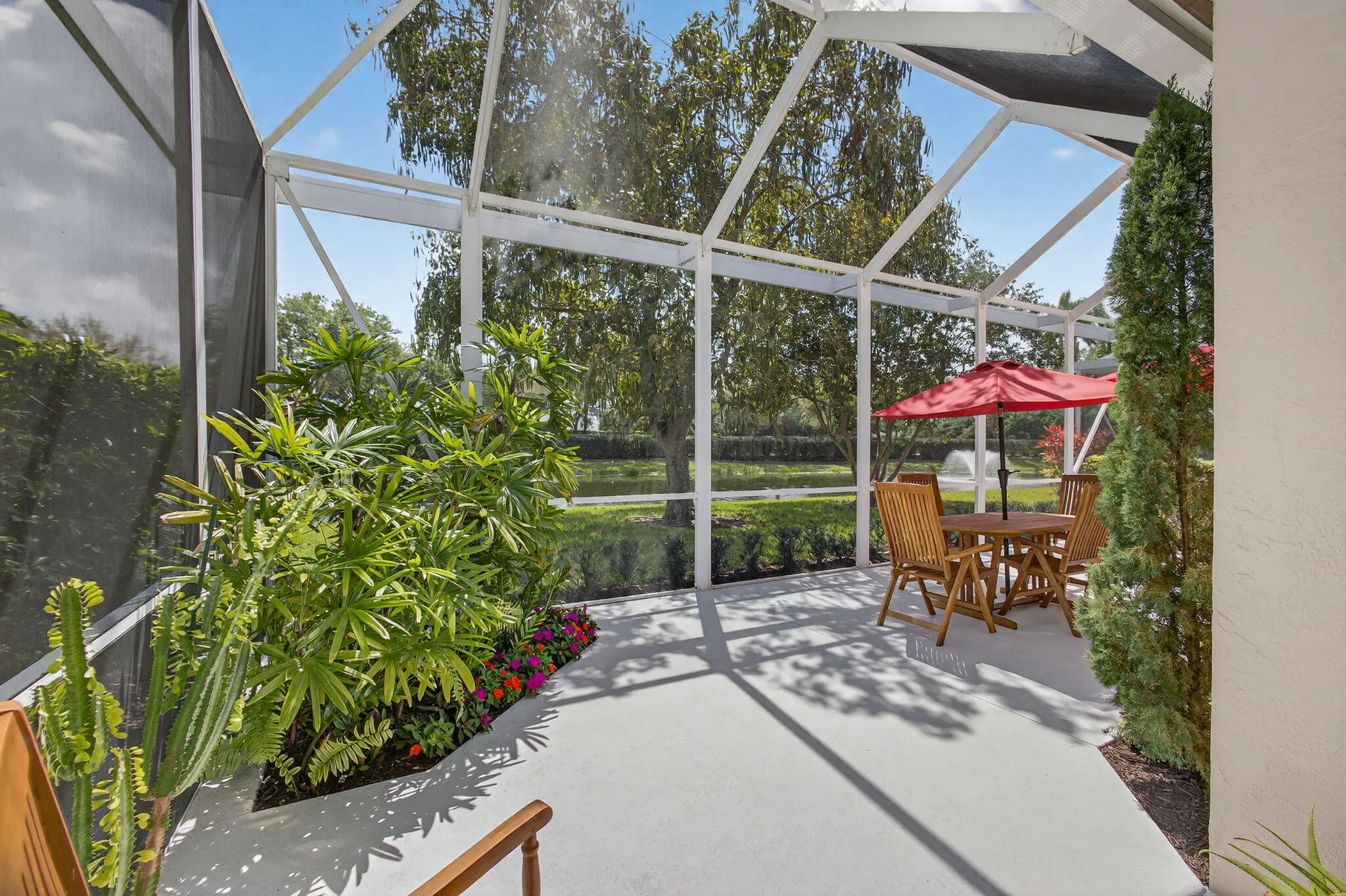 PATIO/VIEW