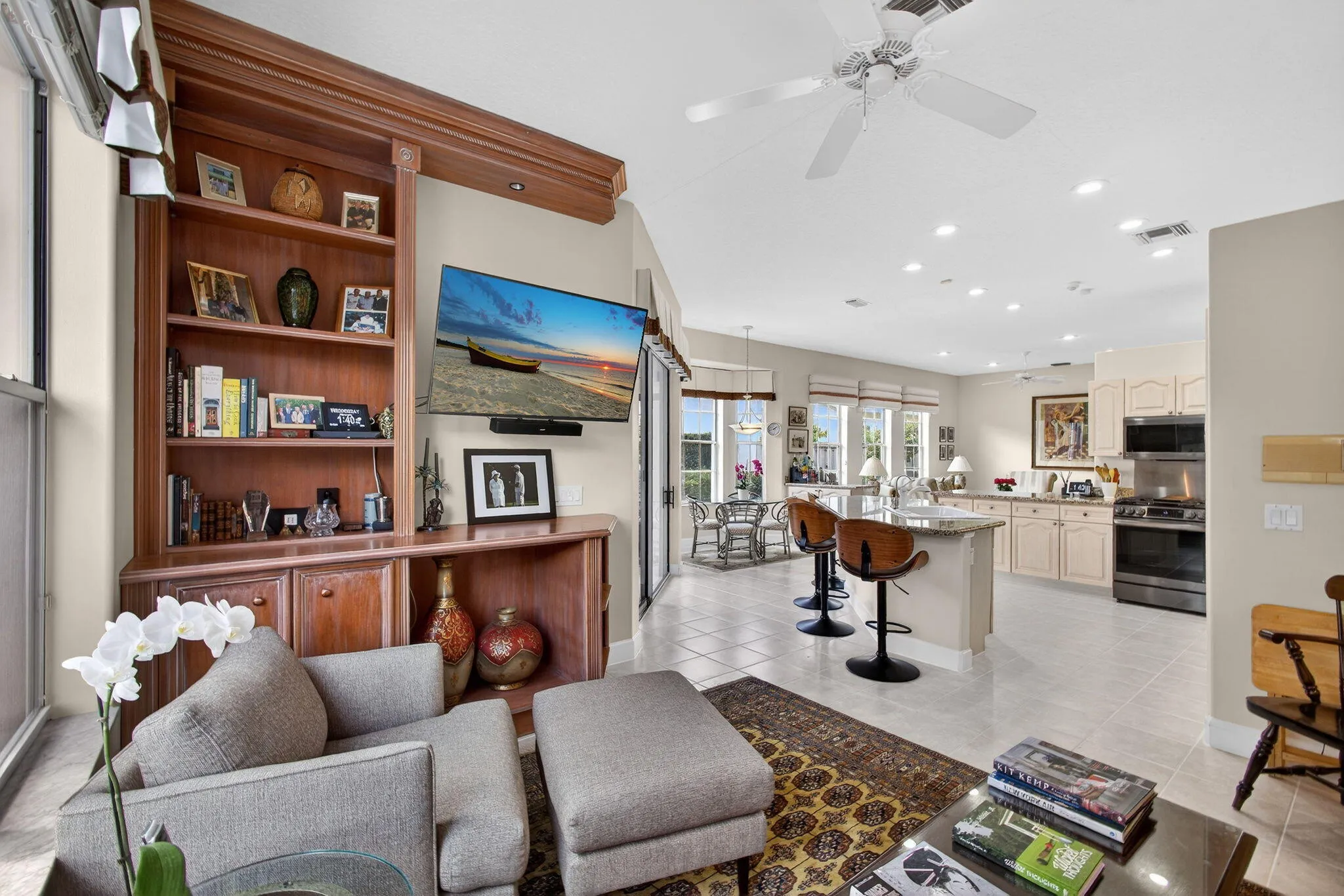 FAMILY ROOM/KITCHEN