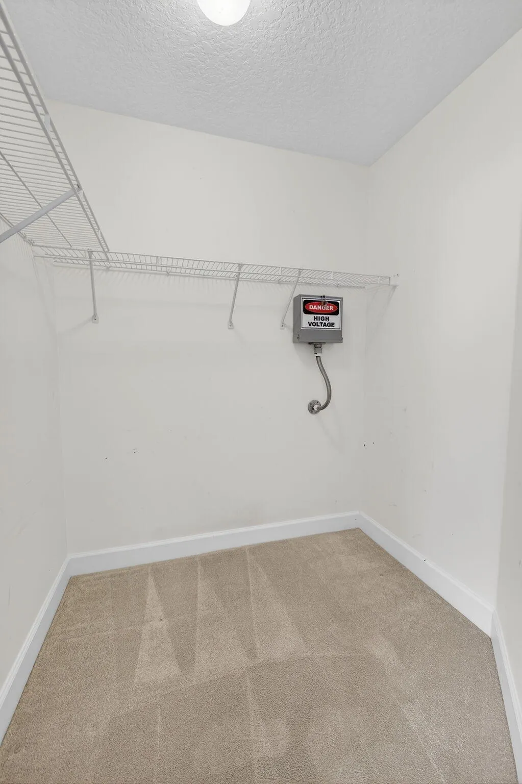 GUEST BEDROOM CLOSET