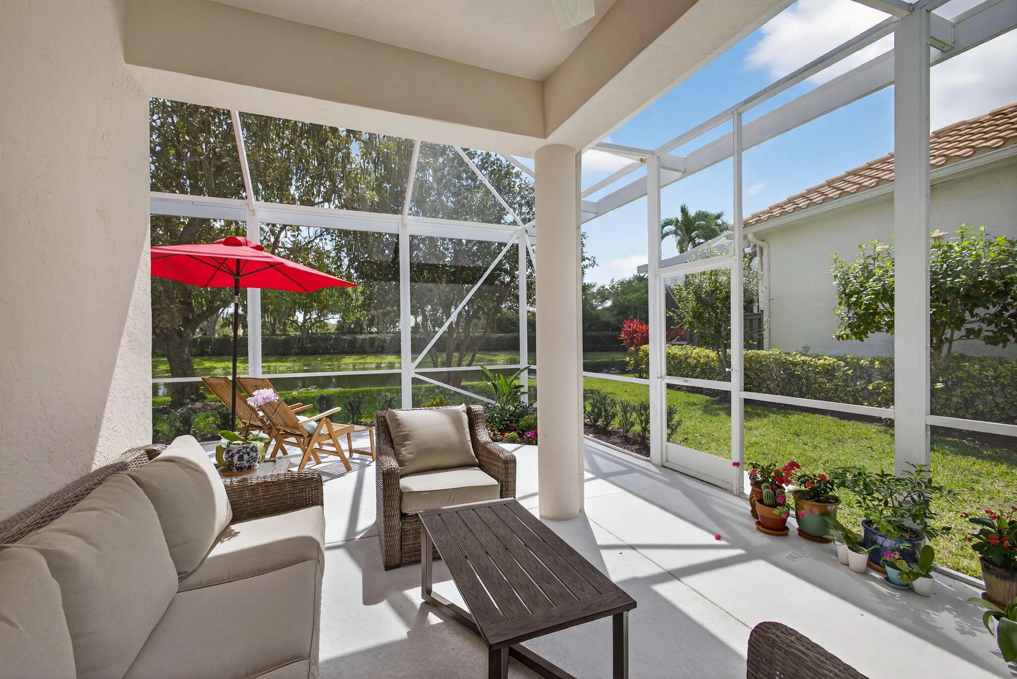 COVERED LANAI