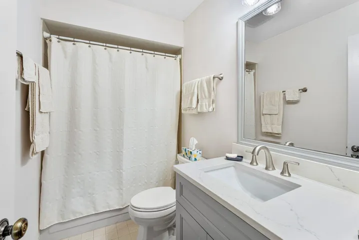 Bathtub. New vanity.