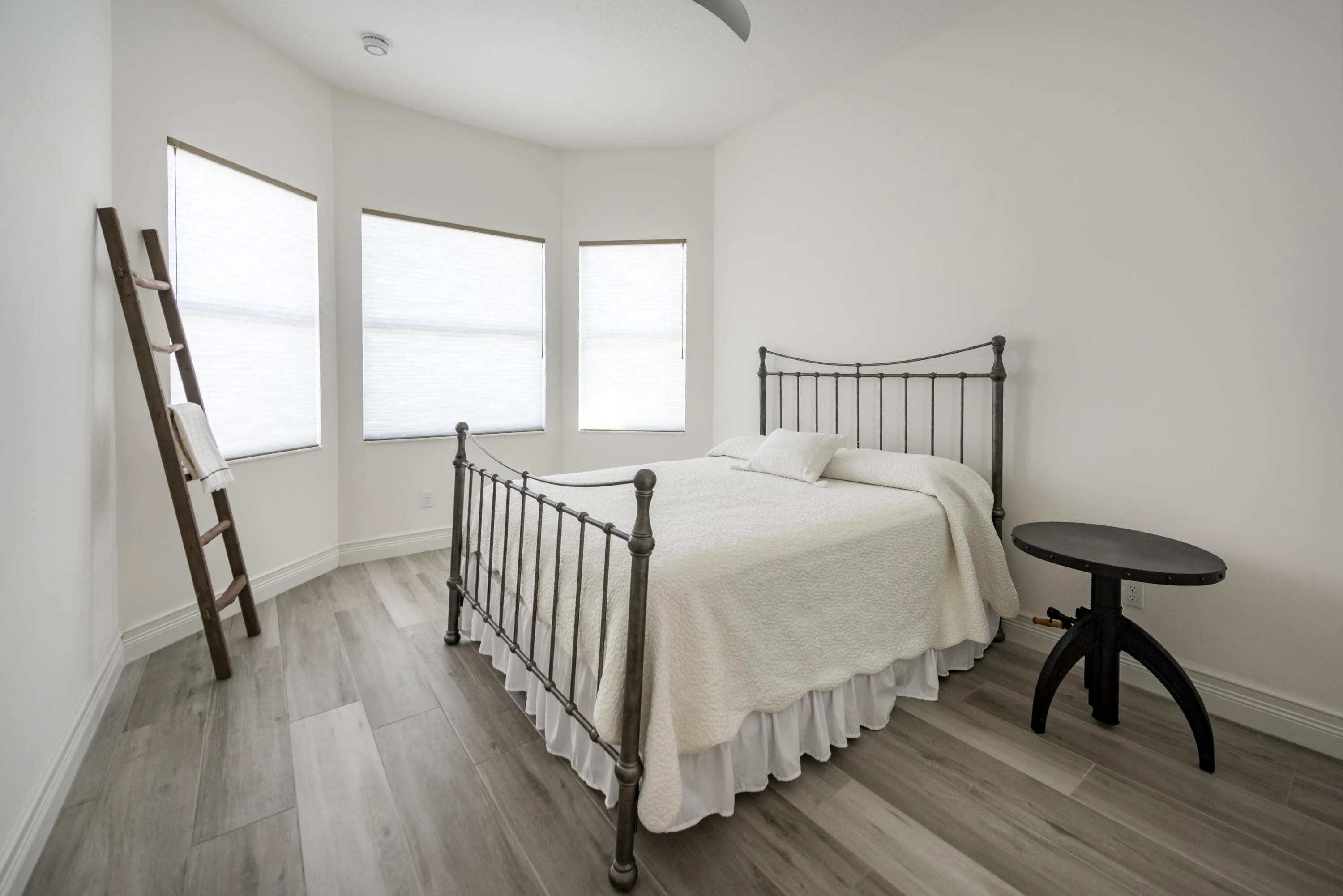 Guest bedroom