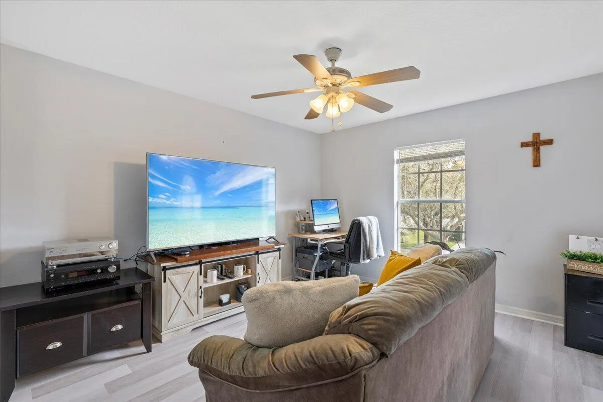 Property photo 37