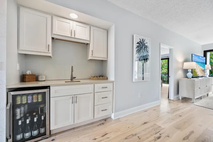 Wet bar