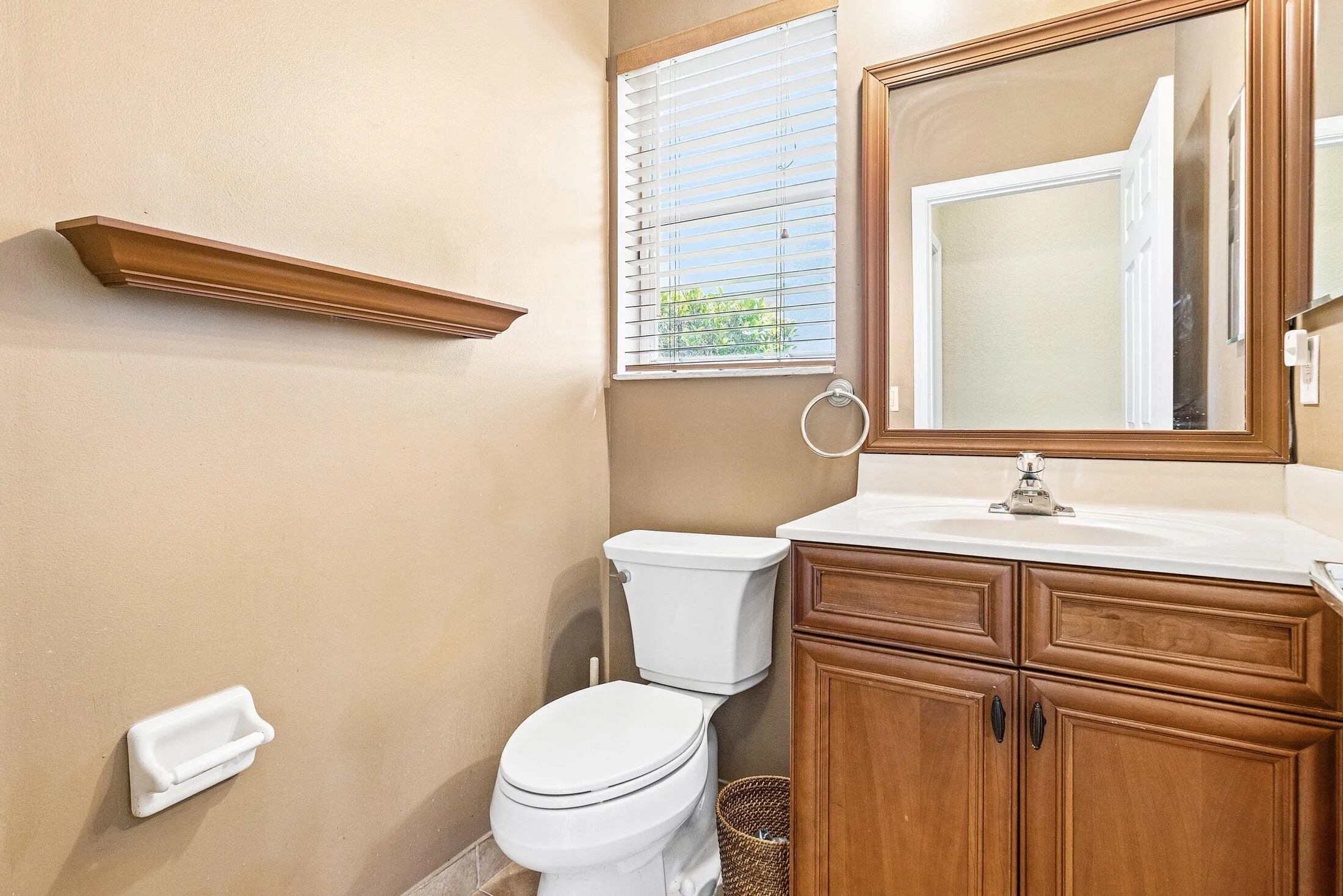DOWNSTAIRS HALF BATH