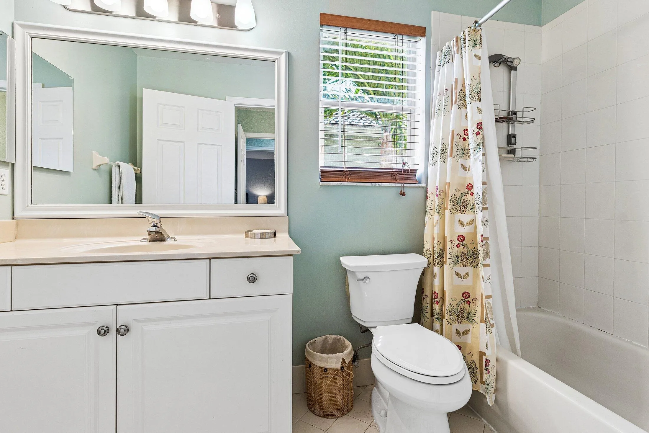 GUEST BATH